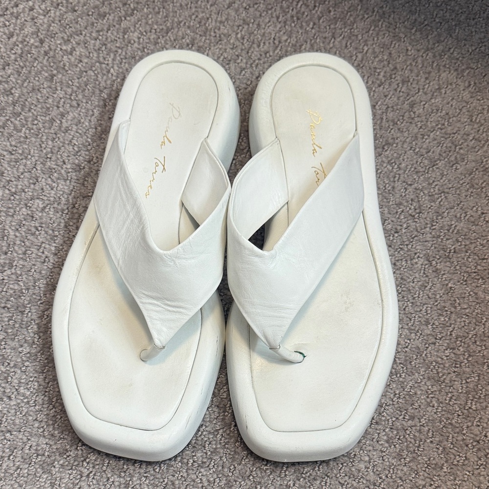 Paula Torres Soho White Slider